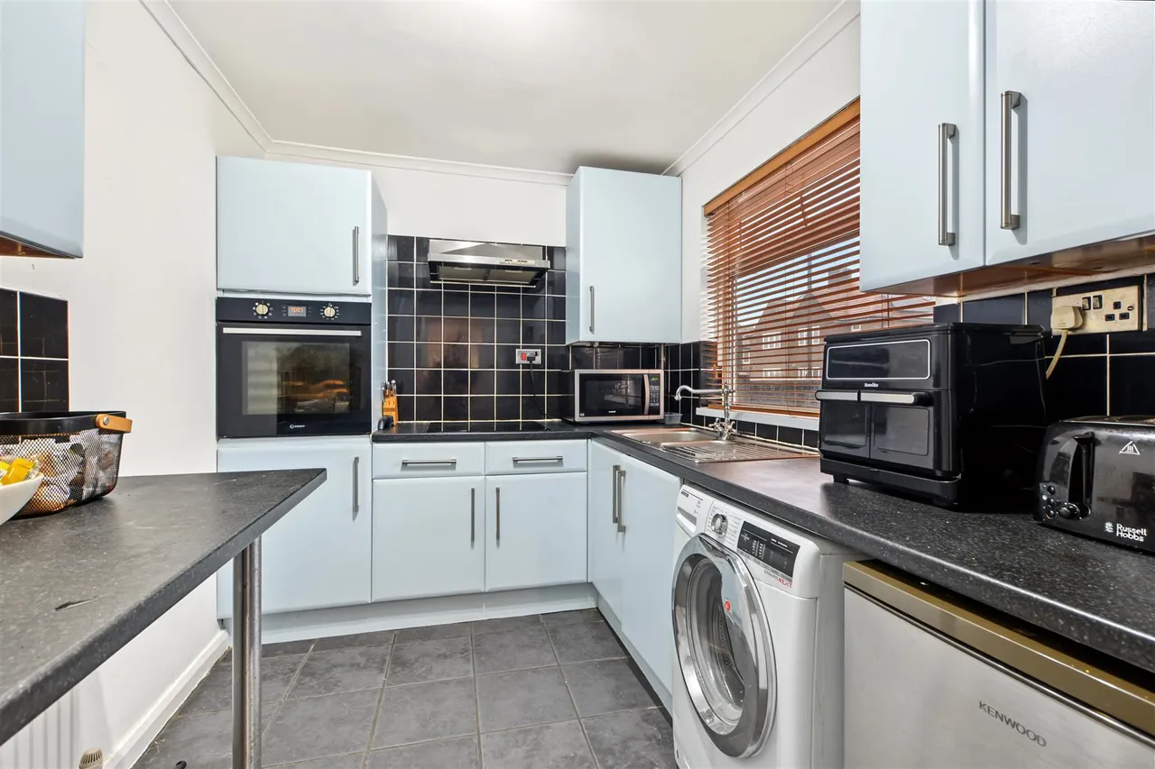 Bentwell Avenue, Arnold, NG5, photo 6