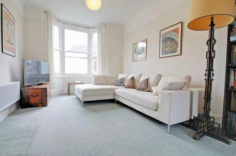 West Green Road, London N15 5EA, photo 2