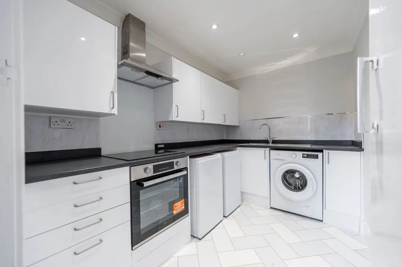 Cartside Drive, Clarkston, G76, photo 4