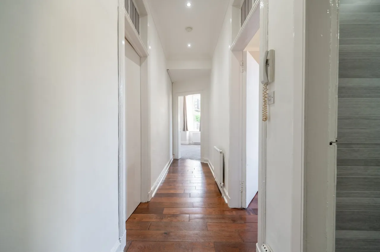 Cartside Drive, Clarkston, G76, photo 9