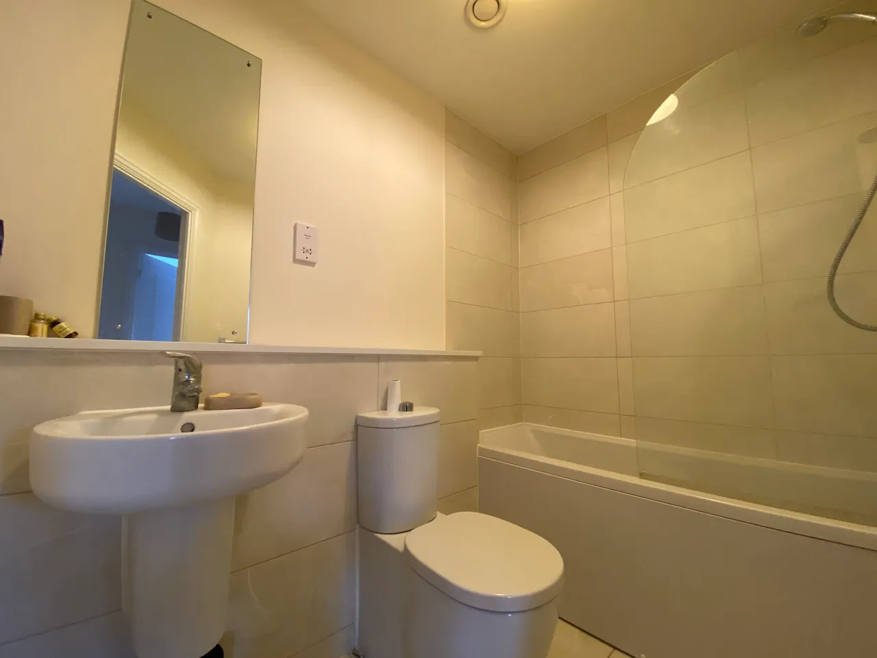 Kestrel Road, GU14, photo 9