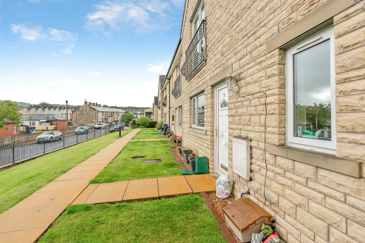 Holme Bank Mews, Nelson, BB9, photo 4