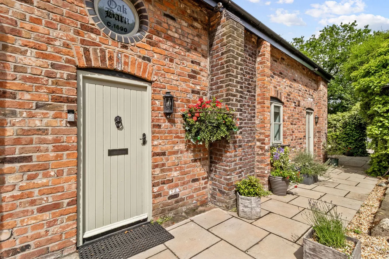 Oak Barn Stockport Road, Thelwall, Warrington, Warrington, WA4 2TQ, photo 32