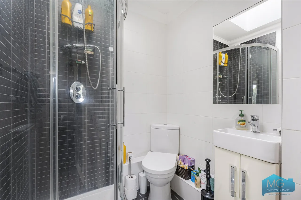 High Street, Southgate, N14, photo 8