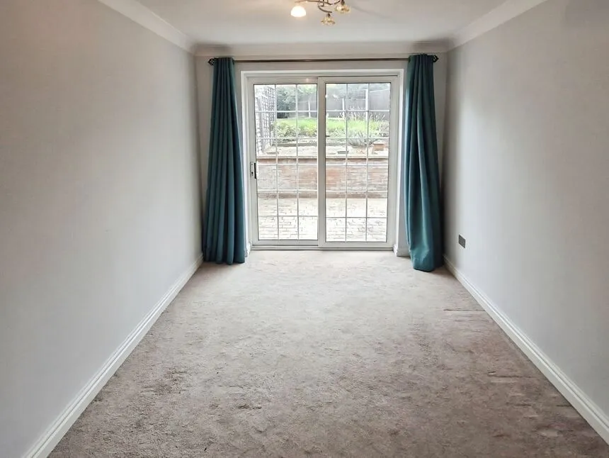 Frensham Drive, Nuneaton, CV10, photo 11
