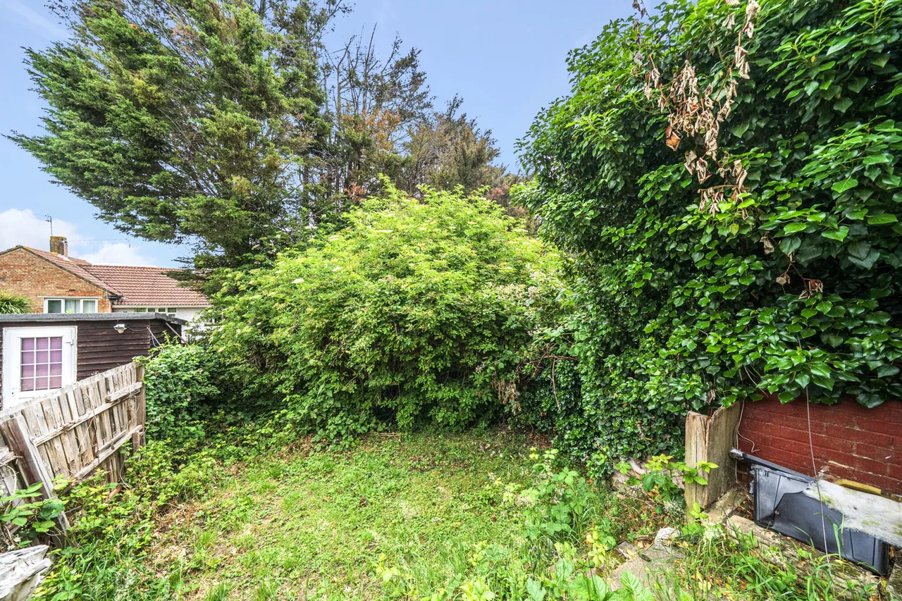Valence Road, DA8, photo 17