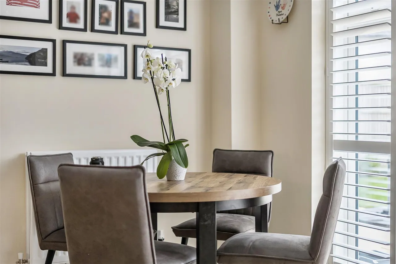 Studley Gardens, Studley, SN11, photo 6