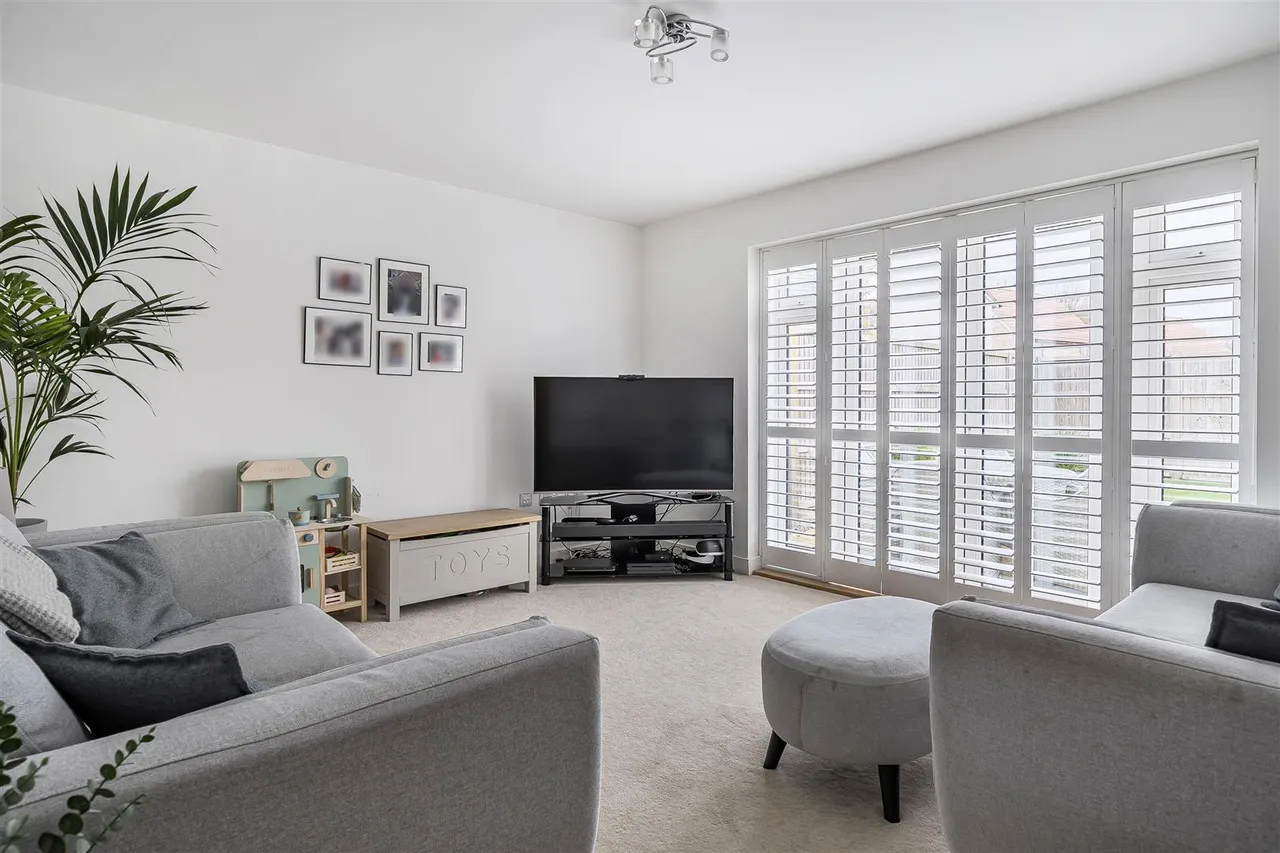 Studley Gardens, Studley, SN11, photo 7