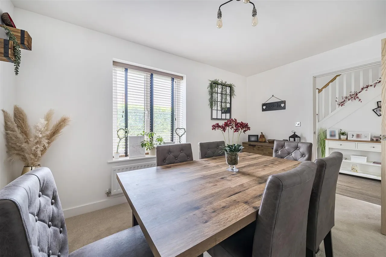 Studley Gardens, Studley, SN11, photo 9