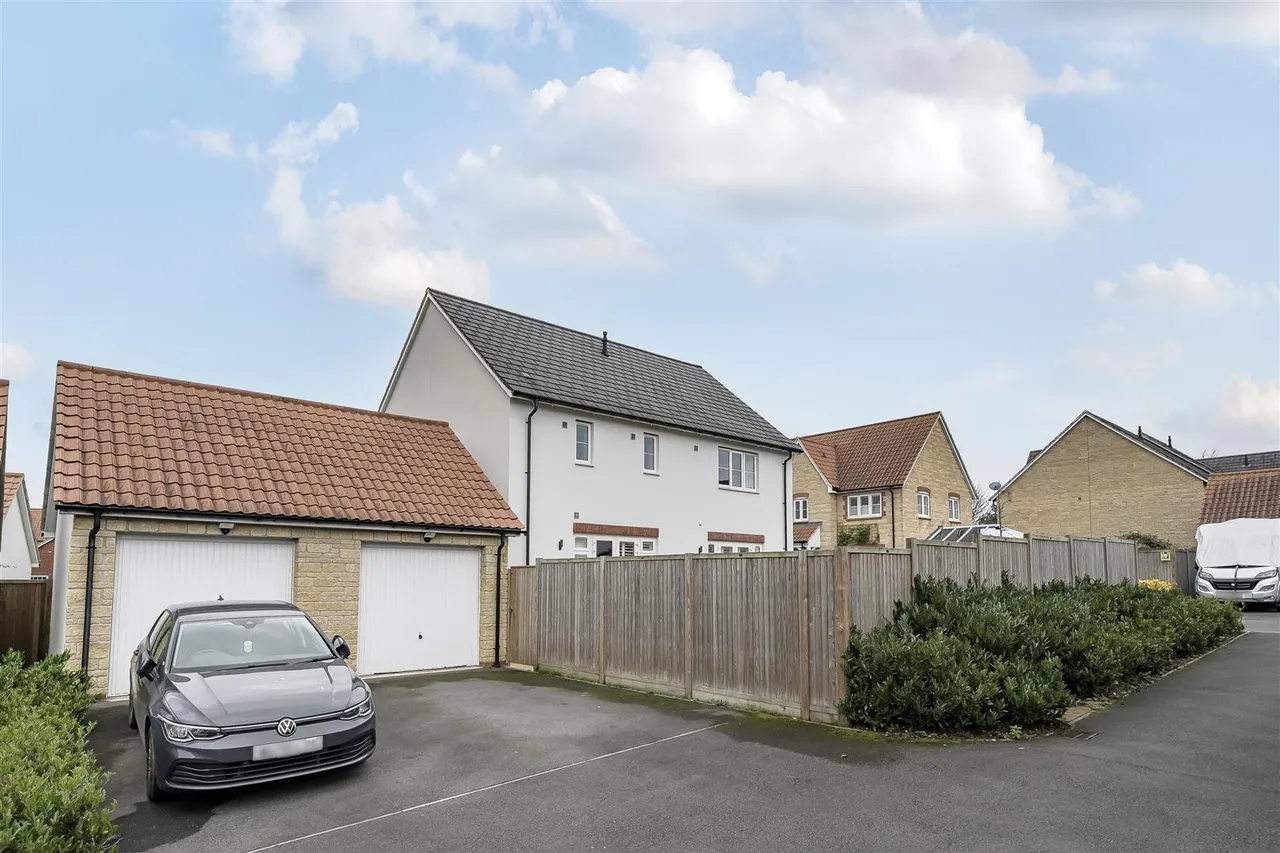 Studley Gardens, Studley, SN11, photo 21