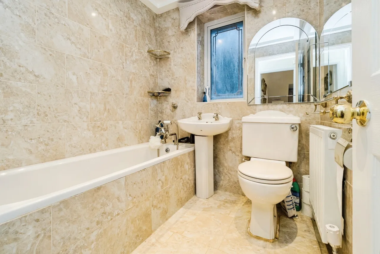 Downing Road, Dagenham, RM9, photo 6
