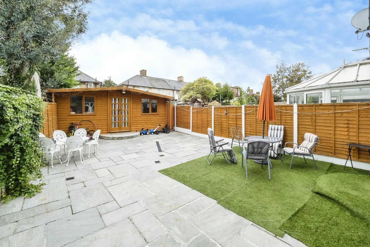 Downing Road, Dagenham, RM9, photo 3