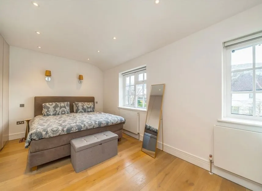 Bentworth Road, Shepherds Bush, W12, photo 6