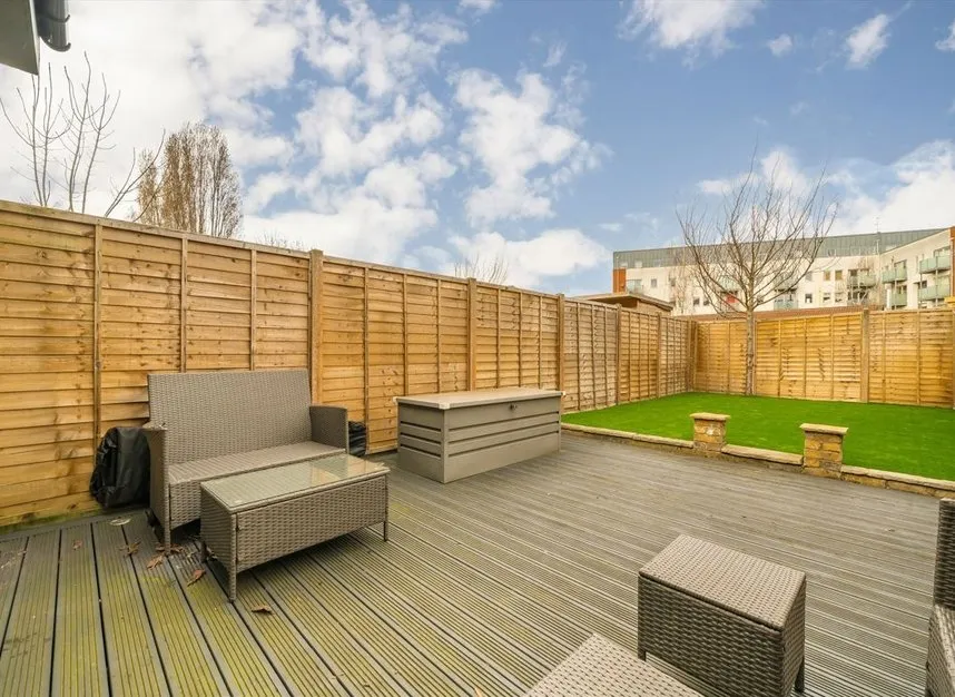 Bentworth Road, Shepherds Bush, W12, photo 9