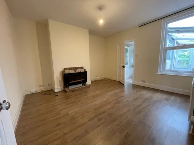 Deer Park Road, Newton Abbot, TQ12, photo 3