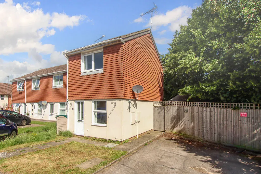 1 bed property for sale — Pheasant Close, Tring, Hertfordshire, HP23 5EQ