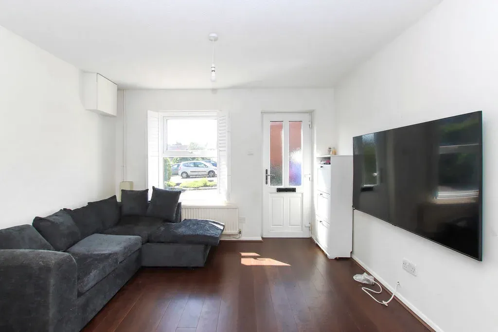 Pheasant Close, Tring, Hertfordshire, HP23 5EQ, photo 8