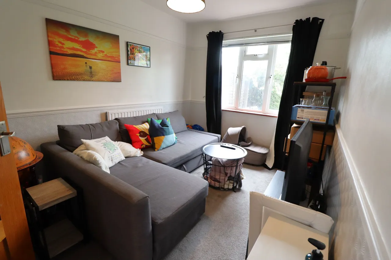 Church Road, Rayleigh, Essex, SS6 8PN, photo 6