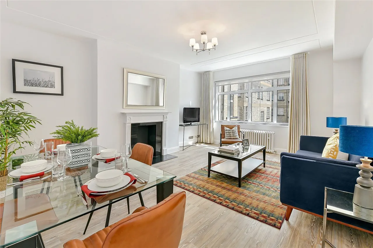2 bed flat to rent, Sloane Street, Knightsbridge, SW1X