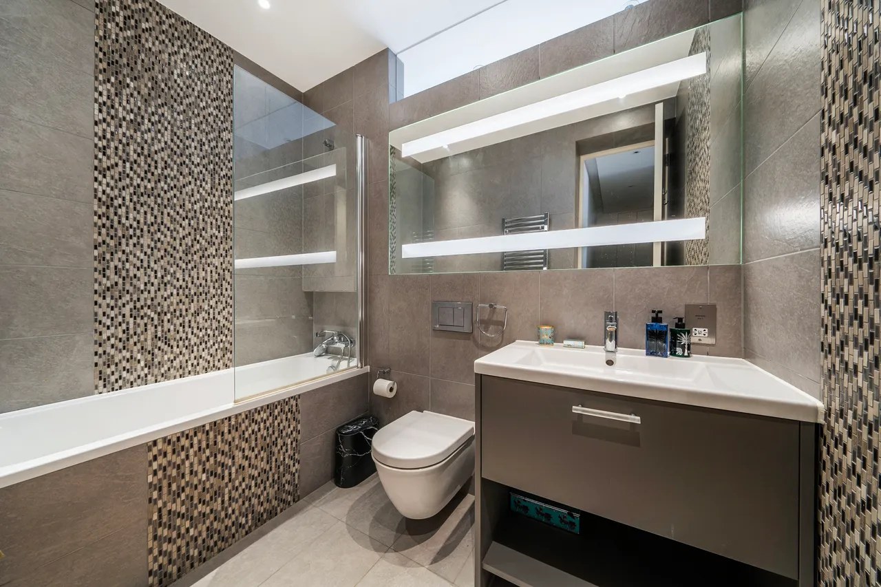 13 Cecil Court, Fawcett Street, London, photo 9