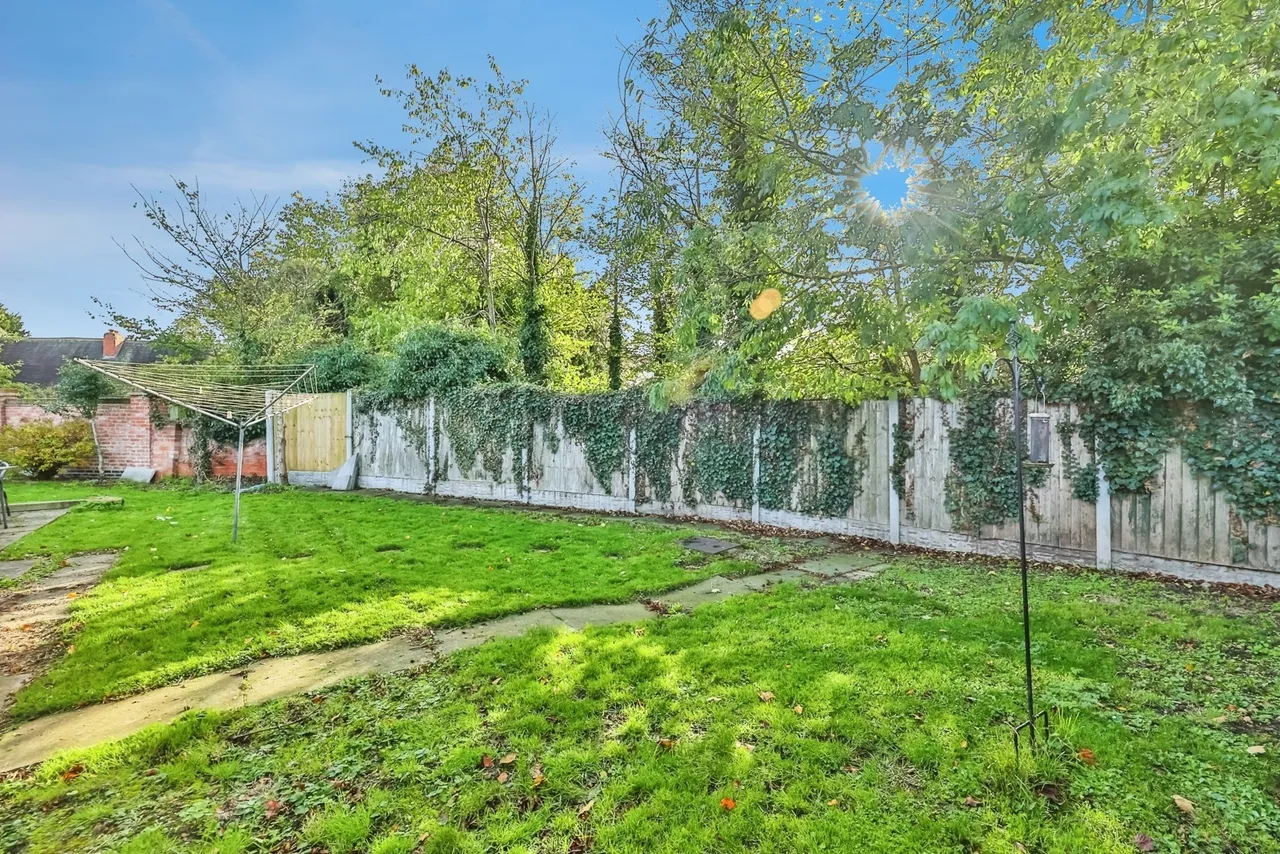 Gervase Gardens, Clifton Village, Nottingham, NG11, photo 15