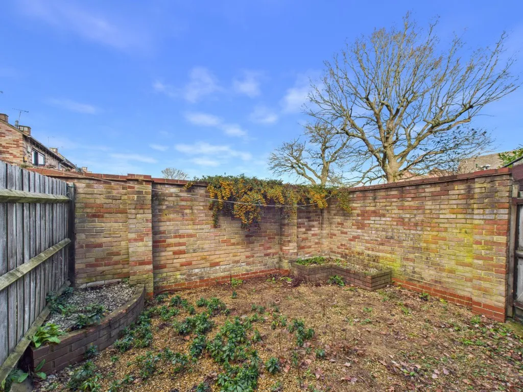 Maiden Place, Lower Earley, RG6, photo 9