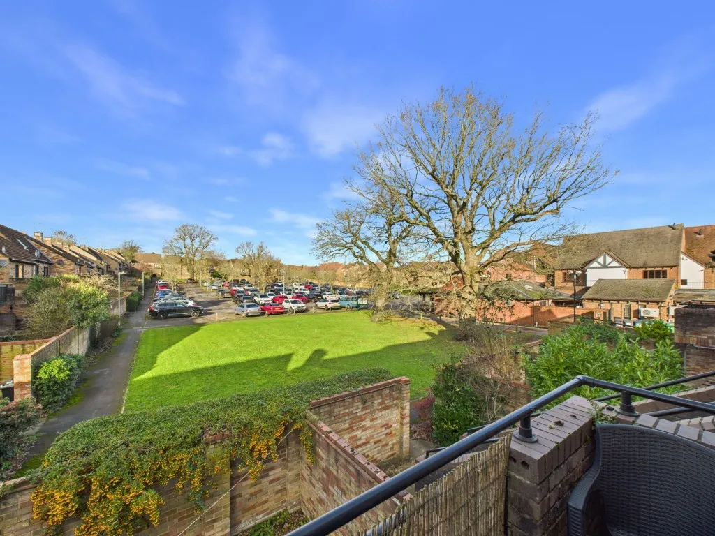 Maiden Place, Lower Earley, RG6, photo 10