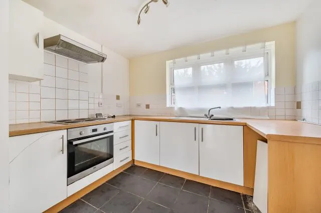 Alma Road, Banbury, OX16, photo 5