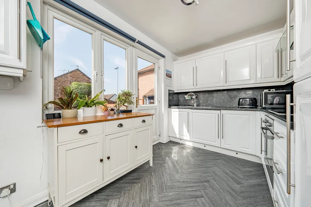 Sedley Grove, Harefield, UB9, photo 4
