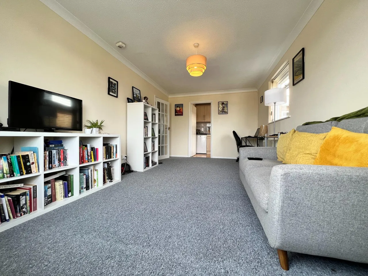 Wallace Avenue, Worthing, BN11, photo 2