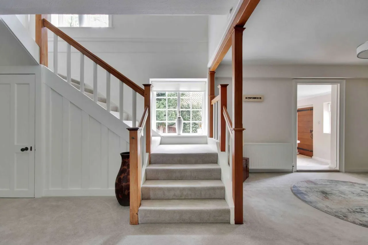 Fairbourne Lane, Harrietsham, Maidstone, Kent, ME17 1LN, photo 9