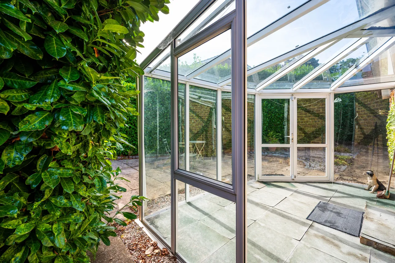 Domus, College Lane, Woking, photo 7