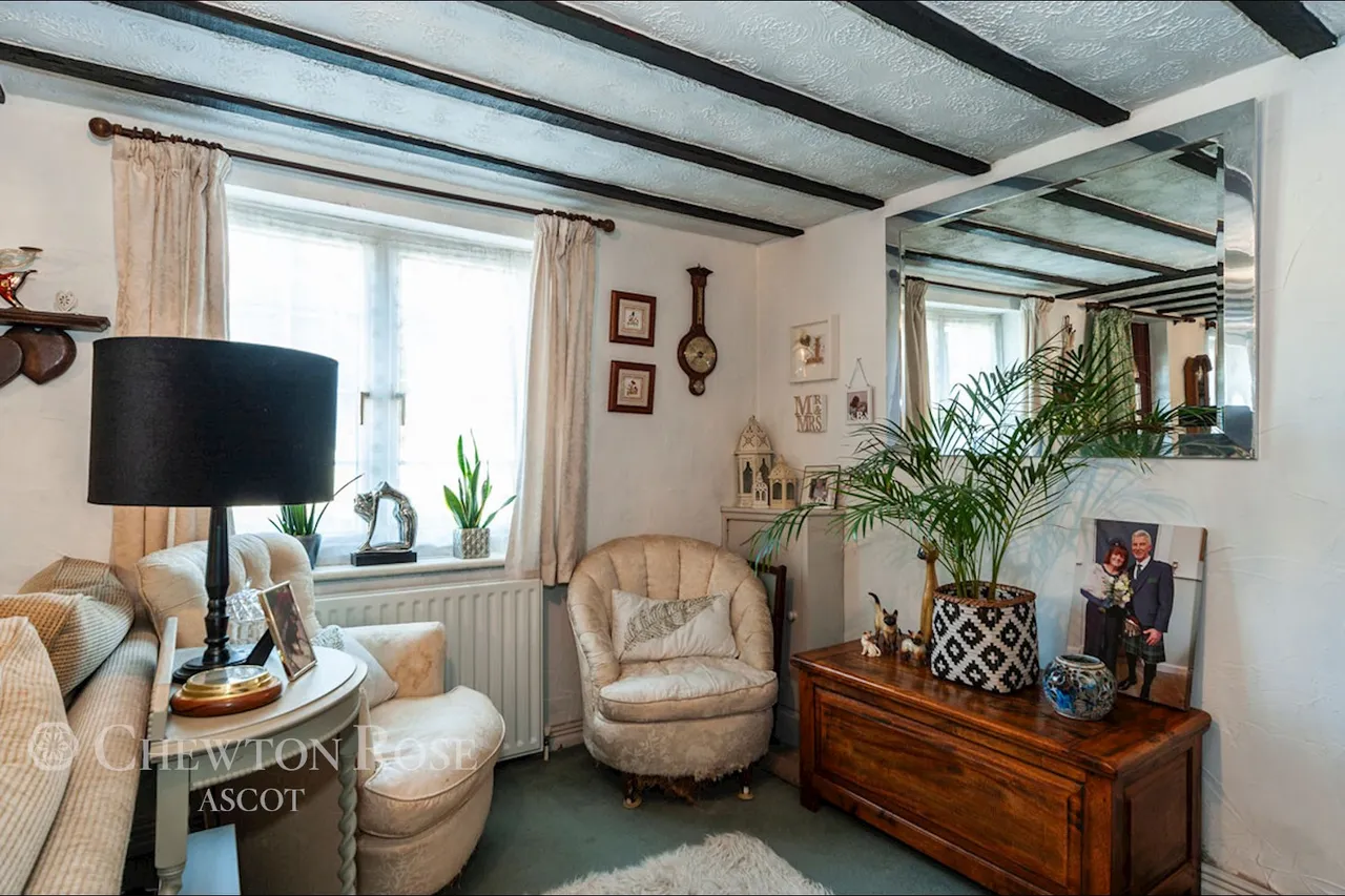SQUIRREL Lane, Winkfield, photo 11