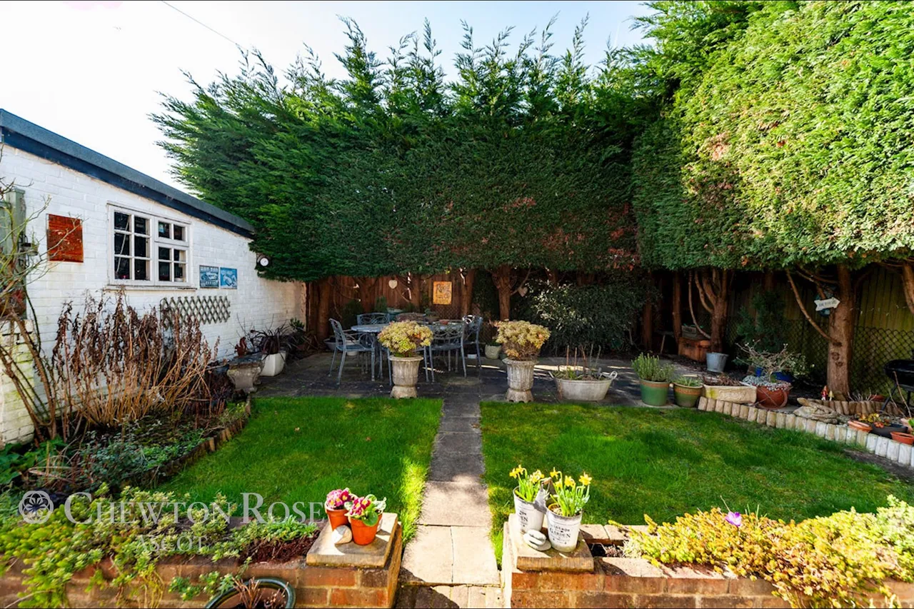 SQUIRREL Lane, Winkfield, photo 25
