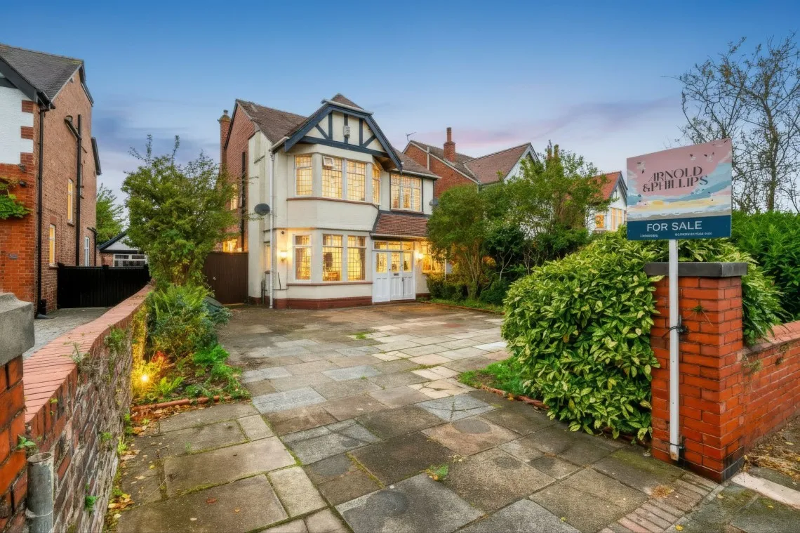4 bed house for sale, Hesketh Drive, Southport, PR9