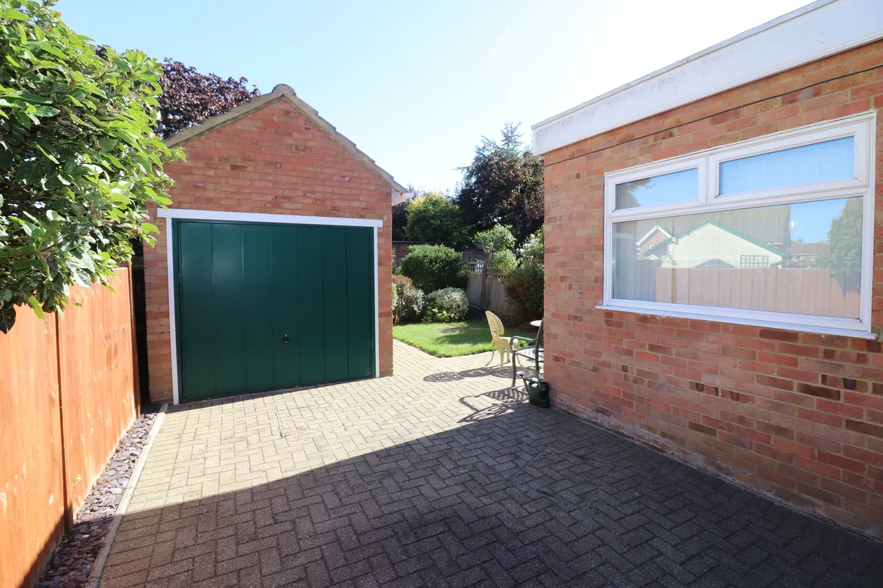 St Marys Close, Great Baddow, CM2, photo 14