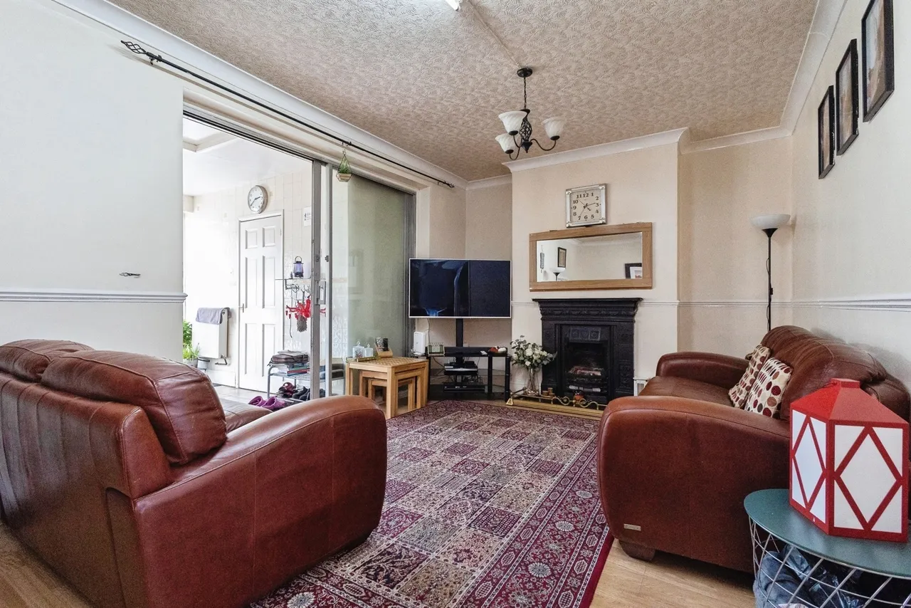 Mossley Road, Ashton-under-Lyne, OL6, photo 7