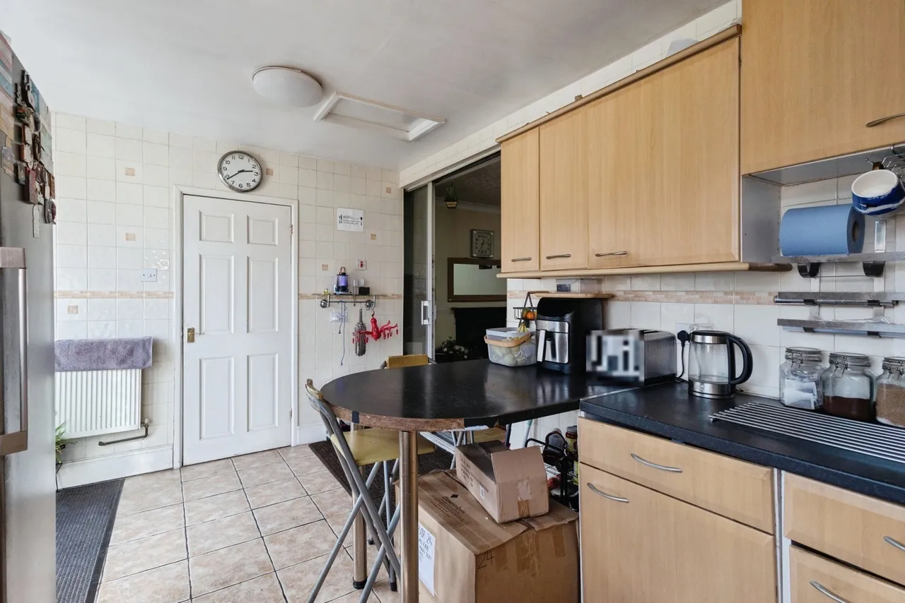Mossley Road, Ashton-under-Lyne, OL6, photo 10