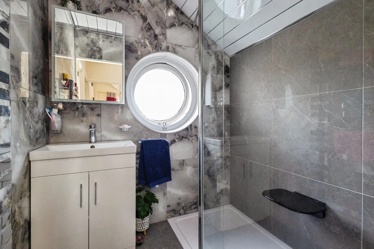 Mossley Road, Ashton-under-Lyne, OL6, photo 5