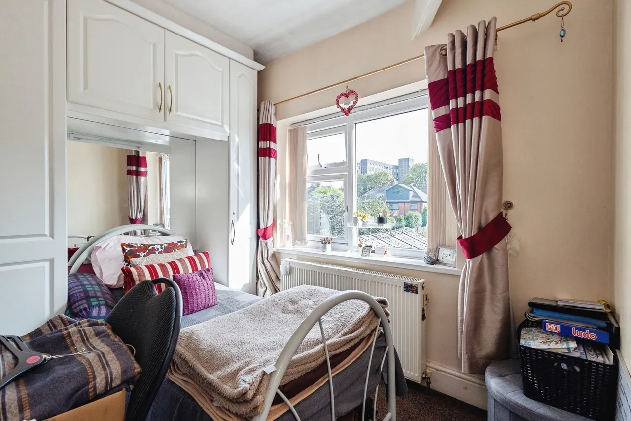 Mossley Road, Ashton-under-Lyne, OL6, photo 14