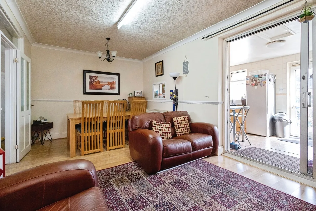 Mossley Road, Ashton-under-Lyne, OL6, photo 8
