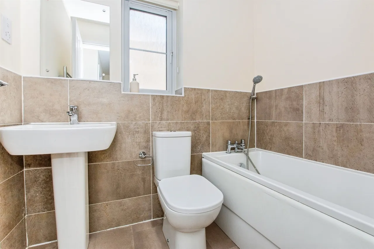Spire View, Holbeach, Spalding, photo 11