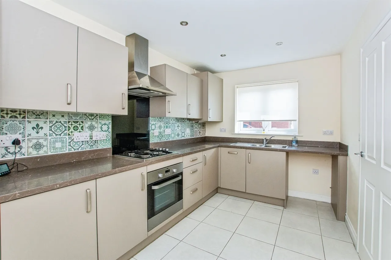 Spire View, Holbeach, Spalding, photo 2