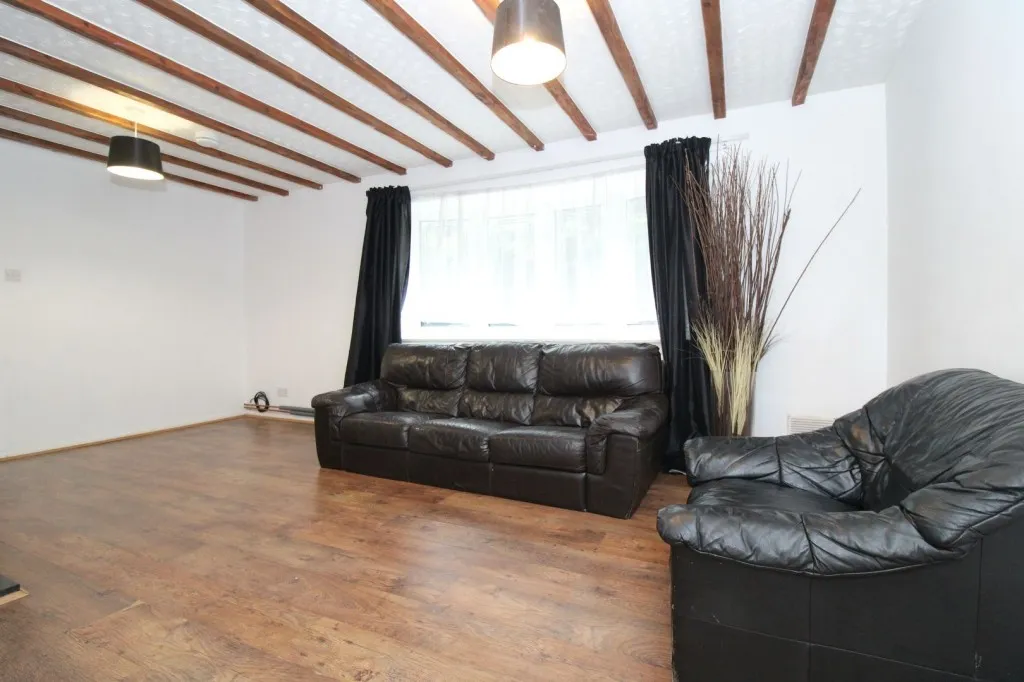 Broadwater Crescent, Stevenage, photo 8