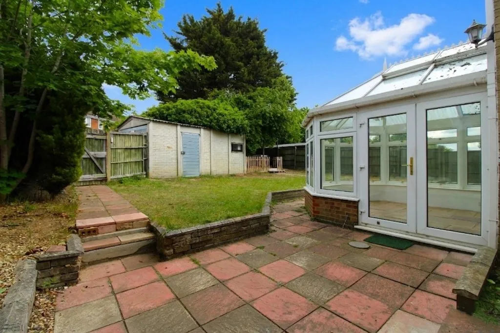 Broadwater Crescent, Stevenage, photo 4