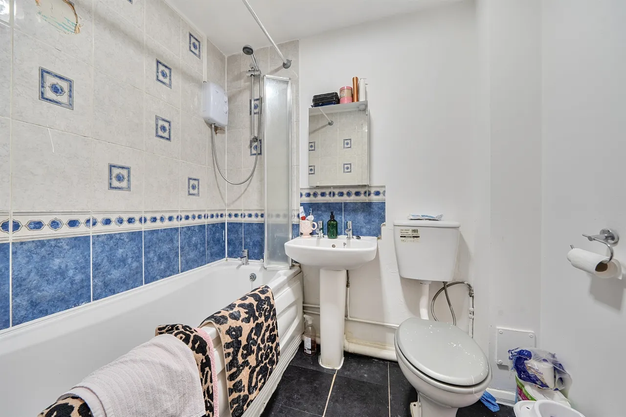 Magpie Close, Enfield, EN1, photo 8