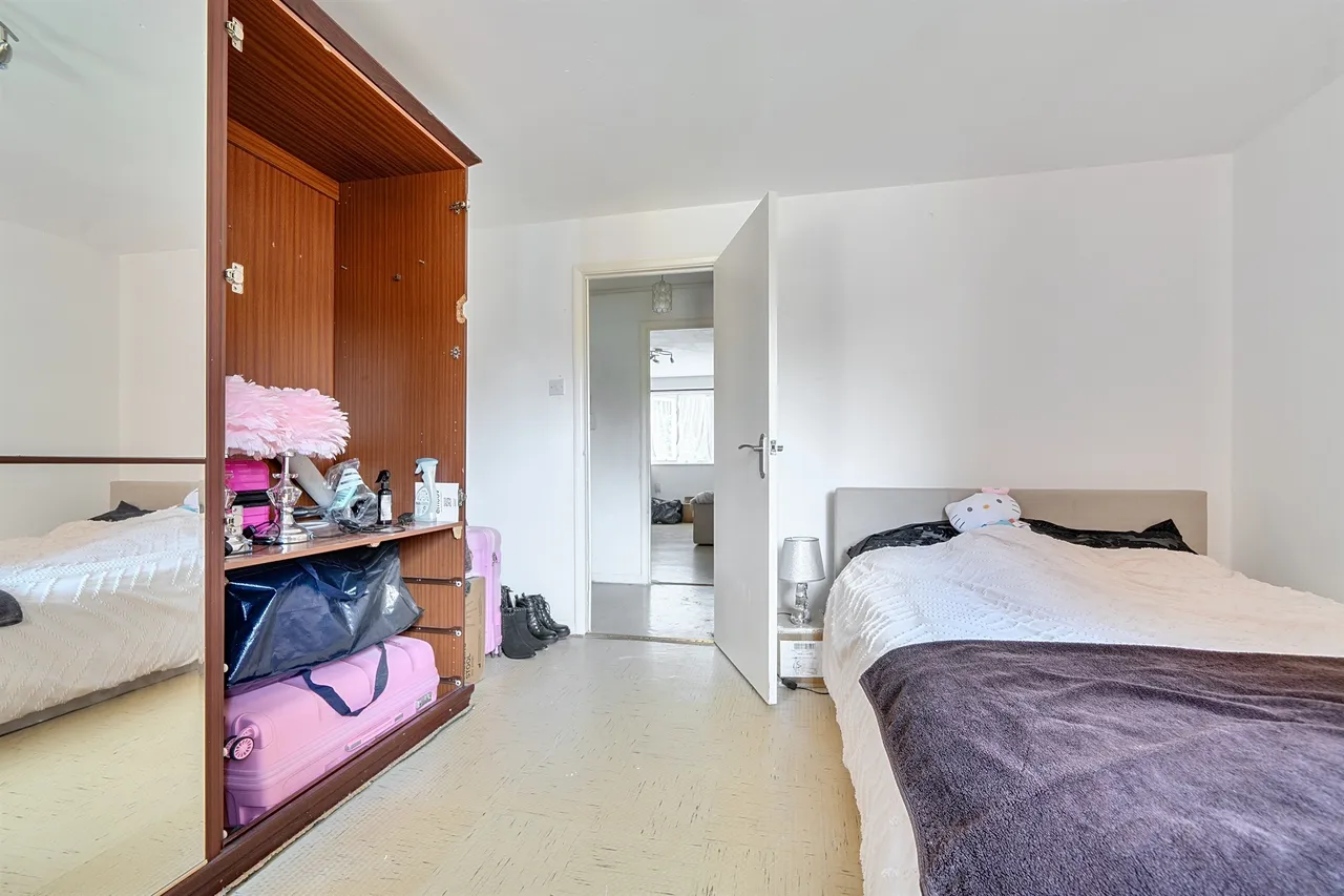 Magpie Close, Enfield, EN1, photo 7
