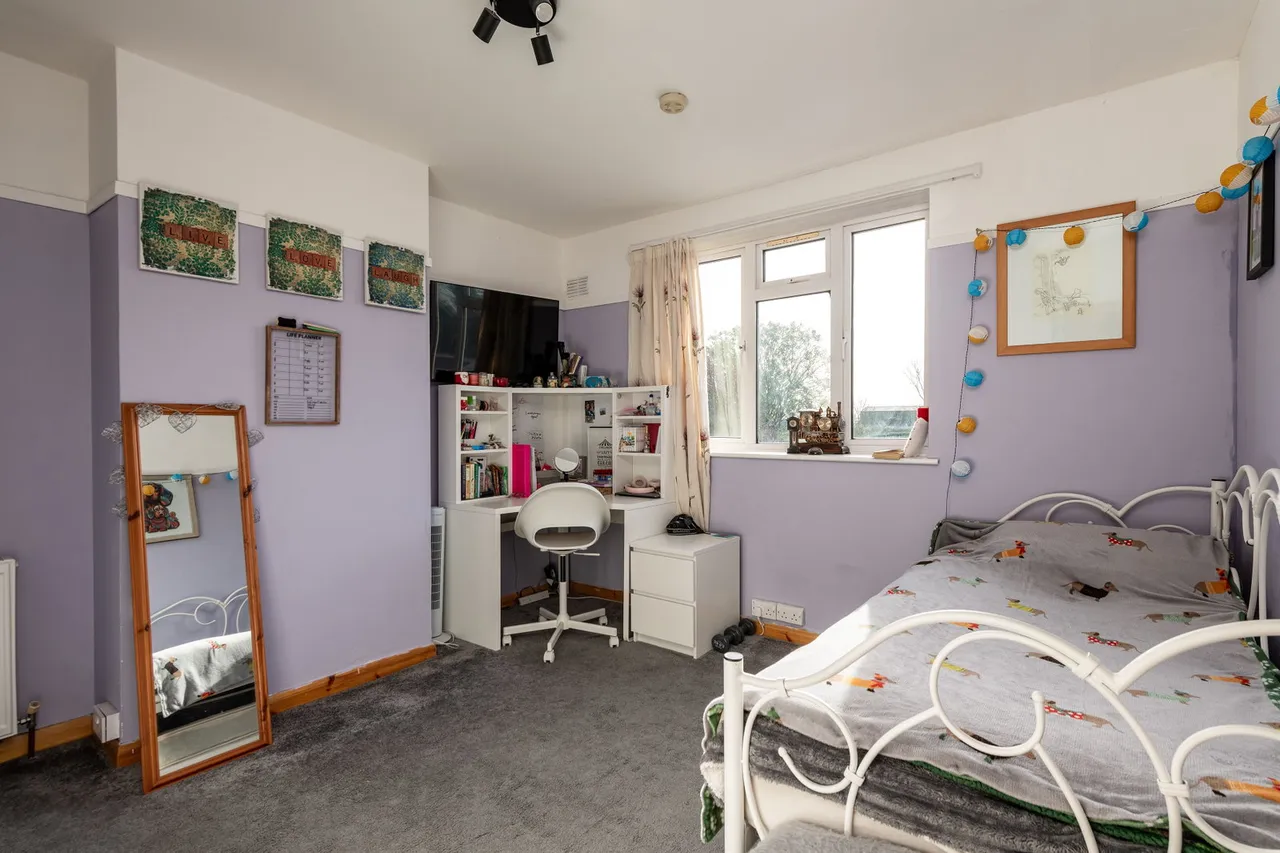 Park Road, Sheerness, ME12, photo 10