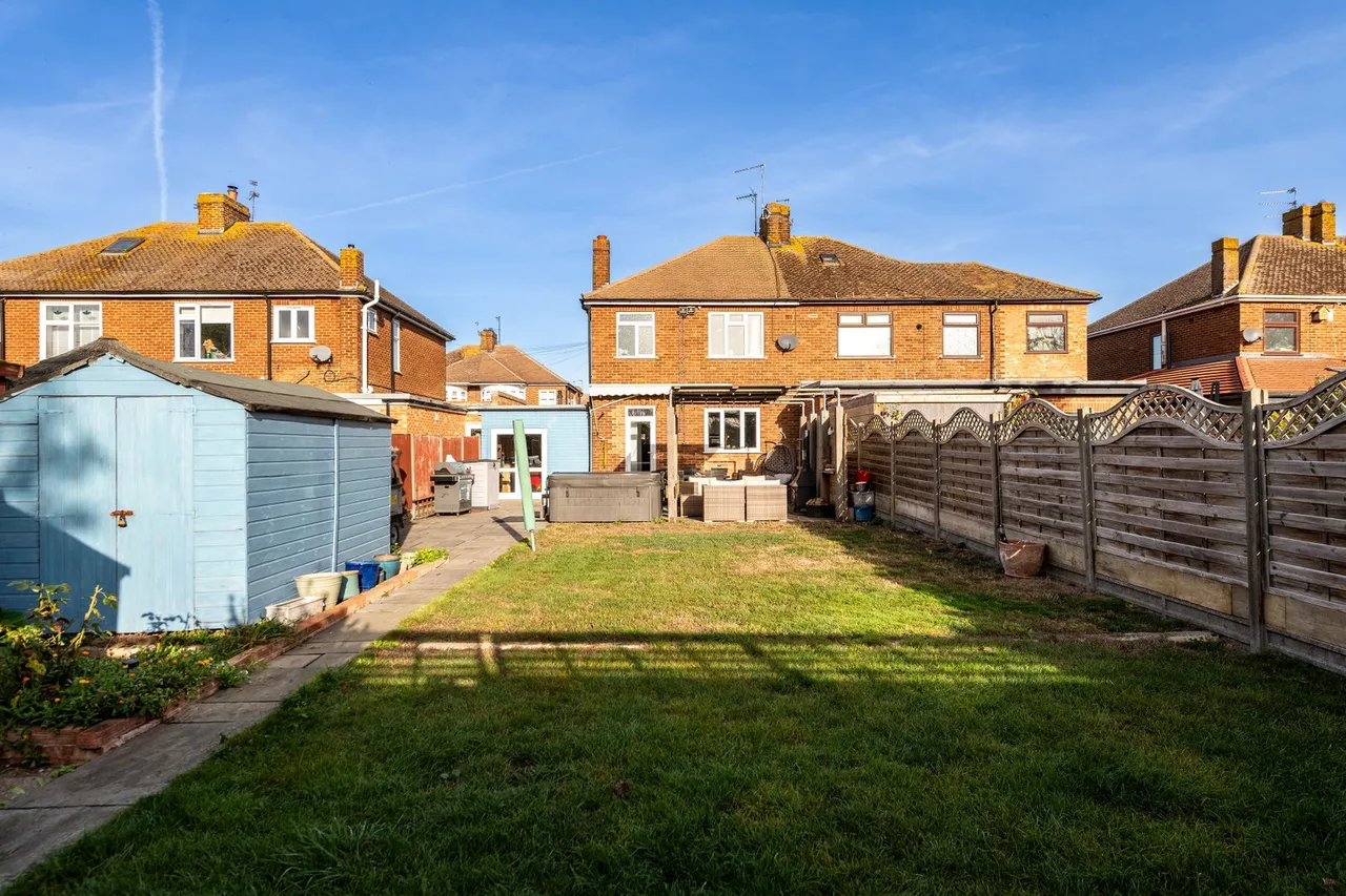 Park Road, Sheerness, ME12, photo 16
