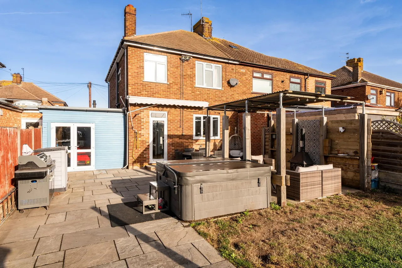 Park Road, Sheerness, ME12, photo 19